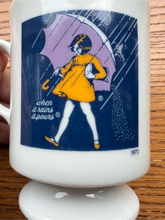 Other - Vintage 1972 When It Rains It Pours Footed Mug - Yellow & Purple Graphic.